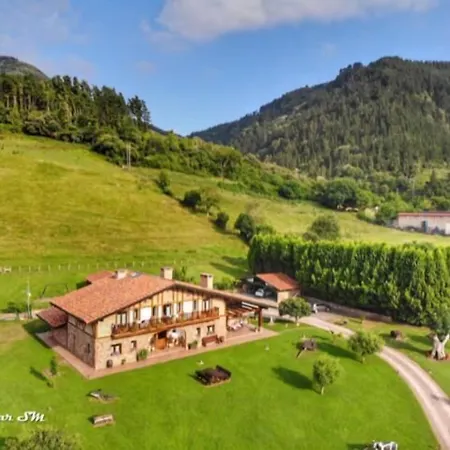 Lezamakoetxe Country house Sopuerta